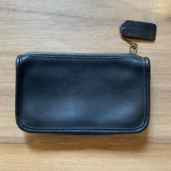 Coach Vintage Black Leather Cosmetic pouch - Picture 2 of 4